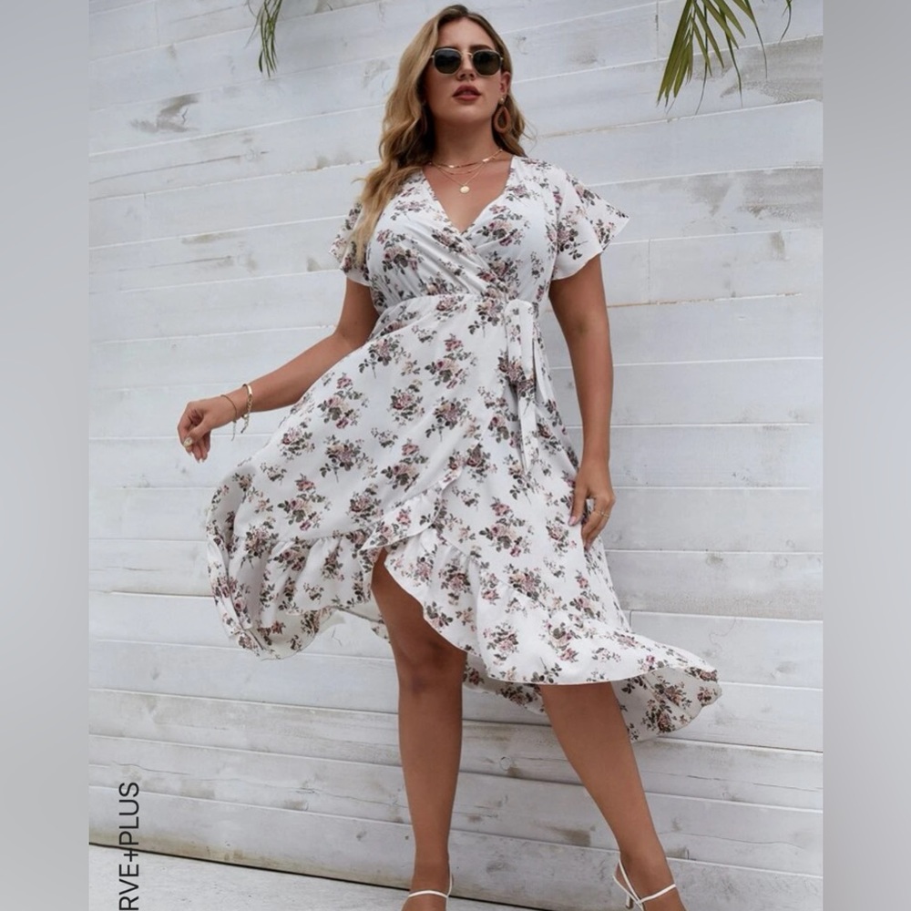 BoHo inspired floral dress. Plus size. Size 20 (4XL)